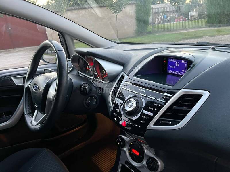 Ford Fiesta TITANIUM