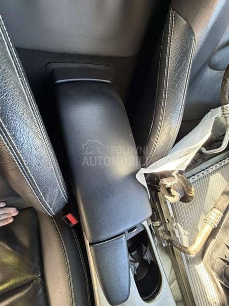 Naslon za ruku SLK r172
