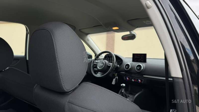 Audi A3 1.6 TDI/LED/NAV/FUL