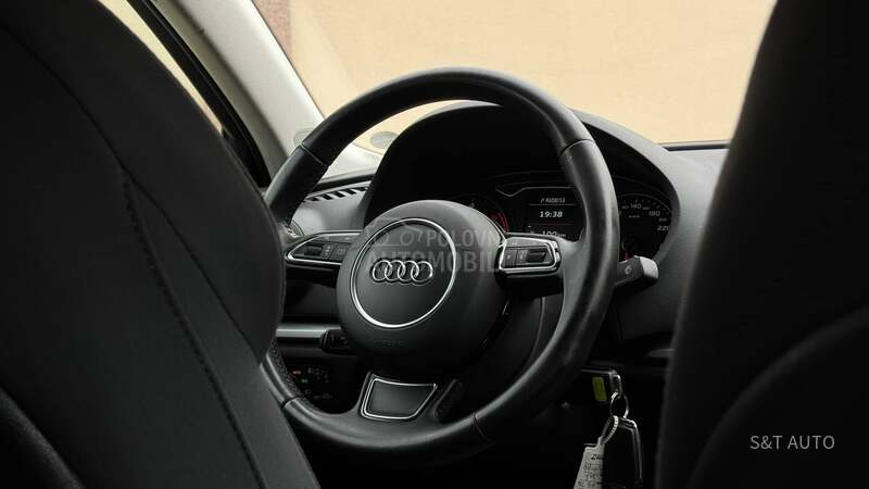 Audi A3 1.6 TDI/LED/NAV/FUL
