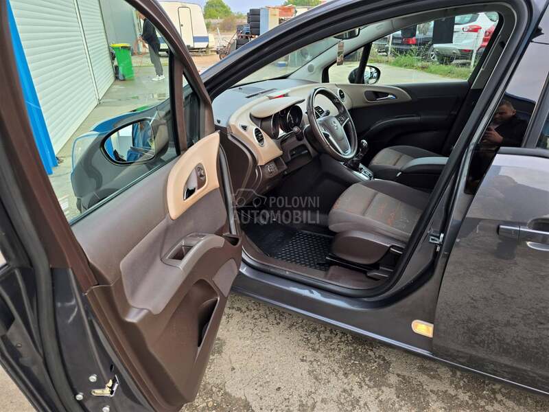 Opel Meriva 1.4 T švajcarac