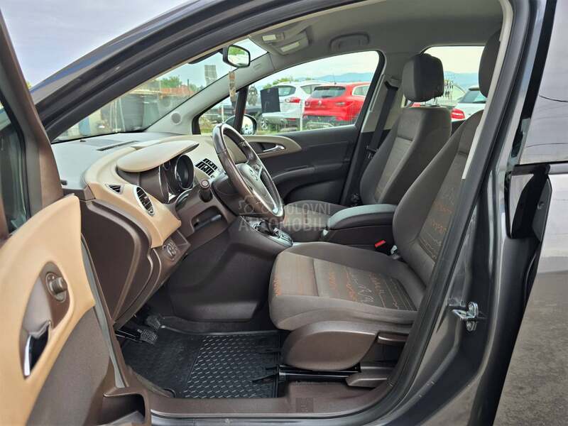 Opel Meriva 1.4 T švajcarac