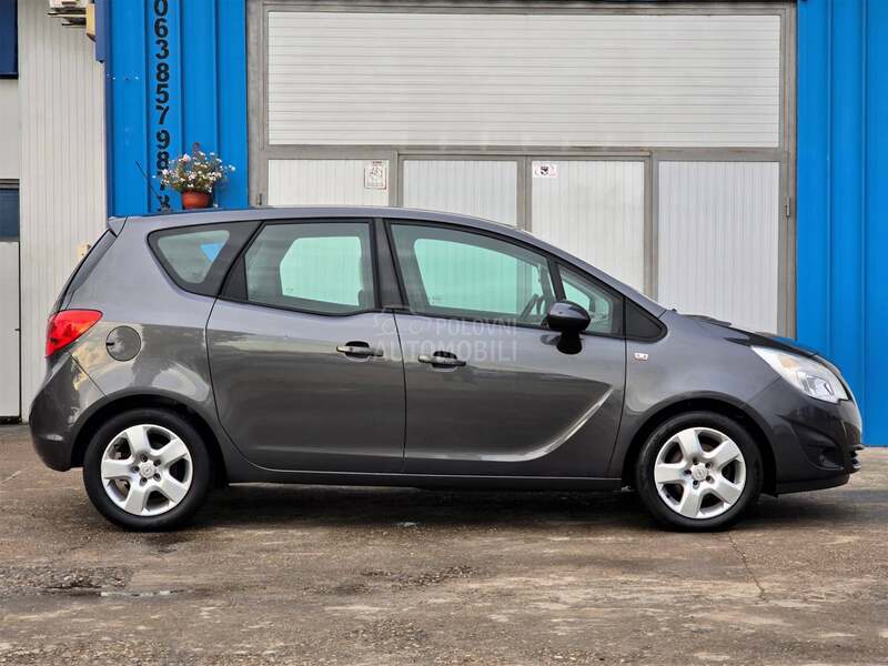 Opel Meriva 1.4 T švajcarac