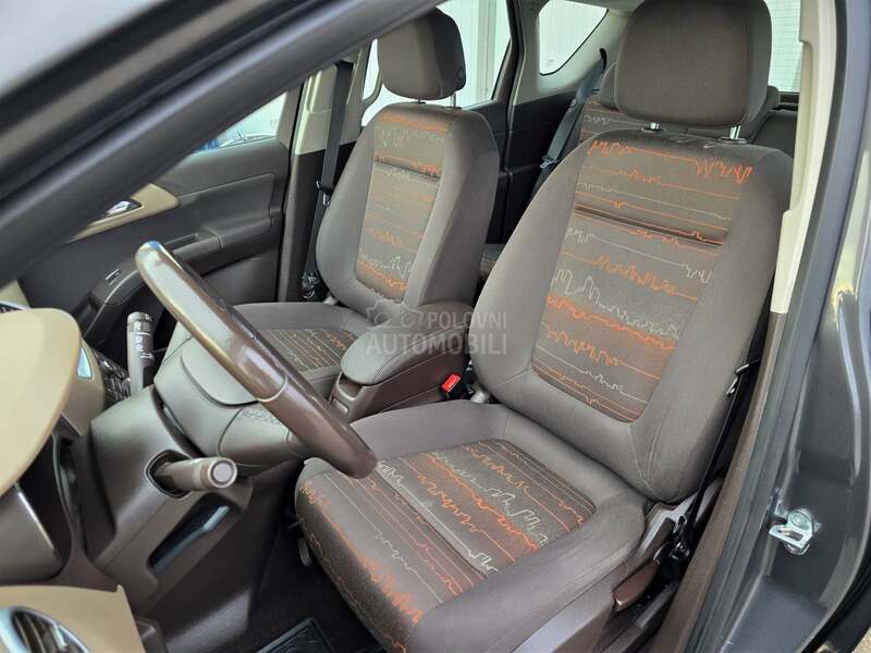 Opel Meriva 1.4 T švajcarac