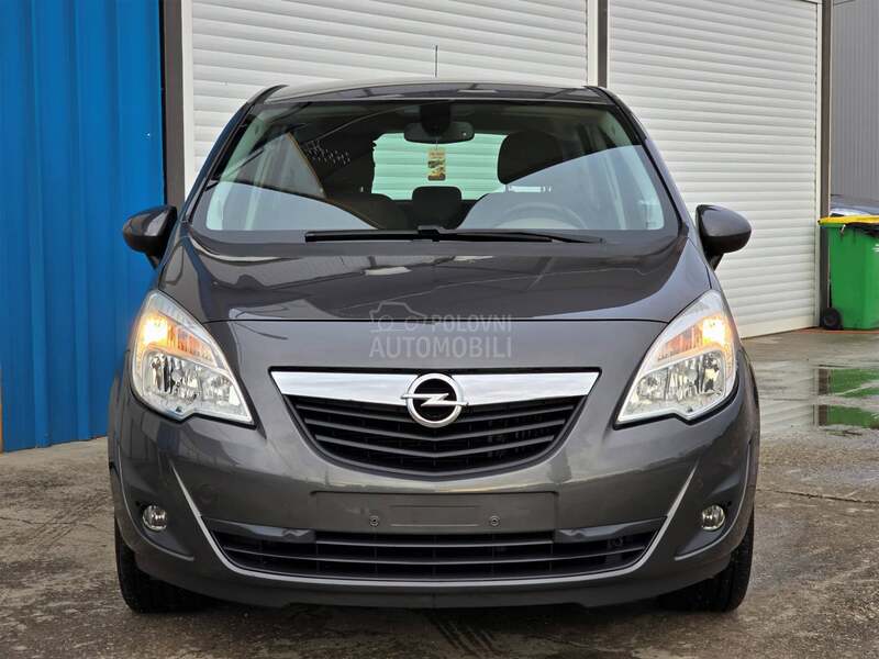 Opel Meriva 1.4 T švajcarac