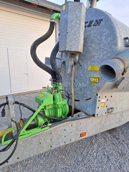 Joskin 6000L