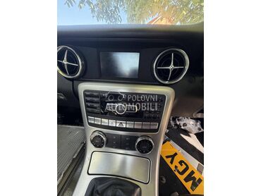 Centralna Konzola r172 za Mercedes Benz SLK Klasa od 2011. do 2020. god.