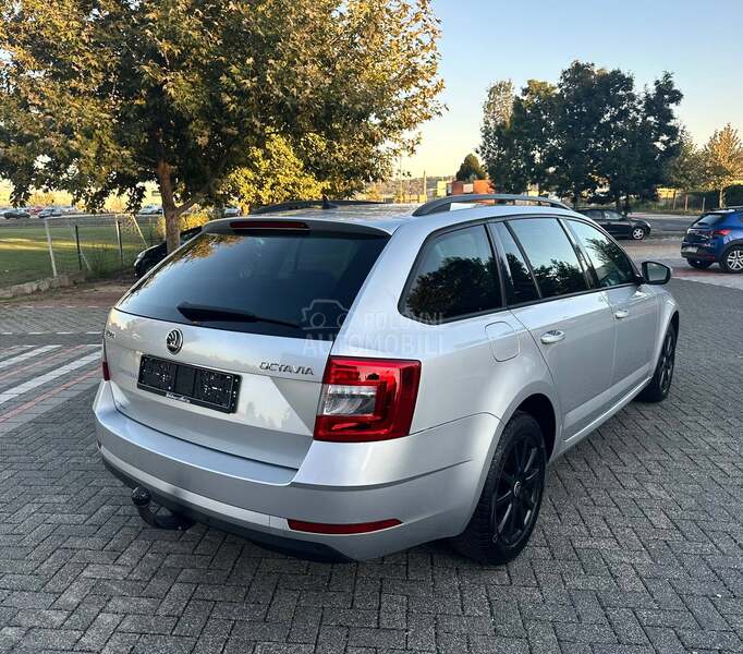Škoda Octavia 2.0//TDI//DSG//NAV//