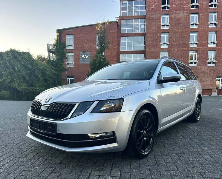 Škoda Octavia 2.0//TDI//DSG//NAV//