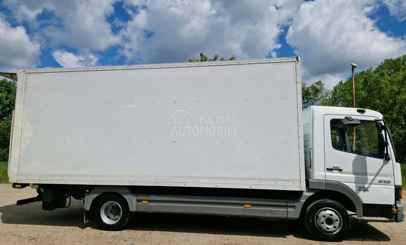 Mercedes Benz Atego 818