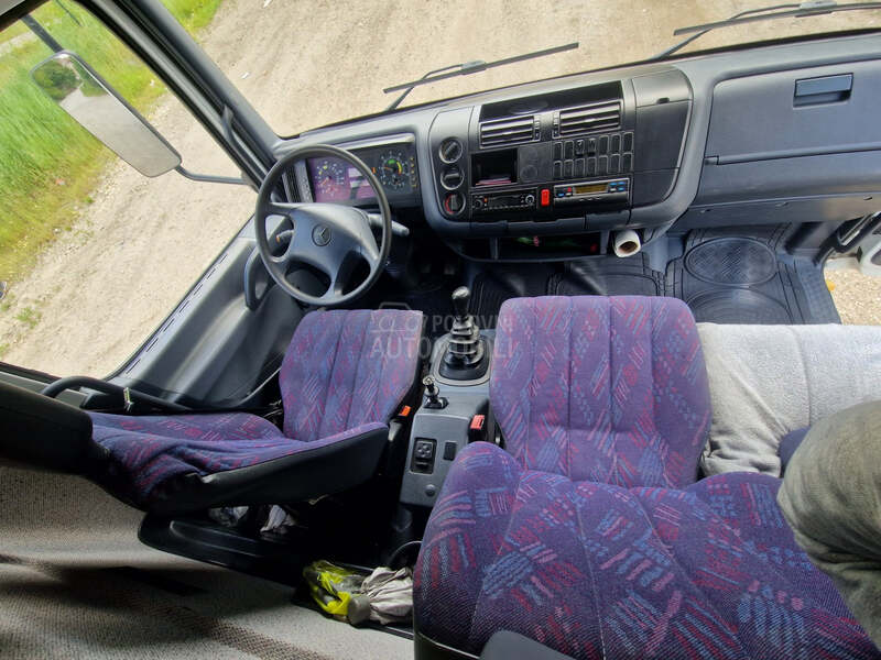 Mercedes Benz Atego 818
