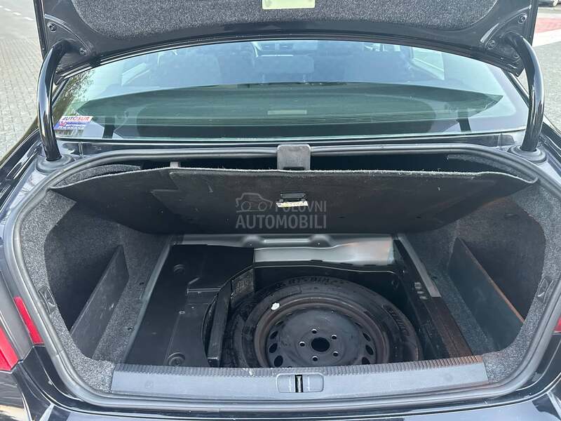 Volkswagen Passat B6 2.0//TDI//