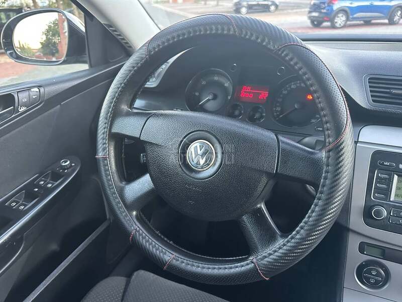 Volkswagen Passat B6 2.0//TDI//
