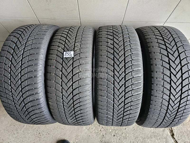 Bridgestone 235/55 R19 Zimska