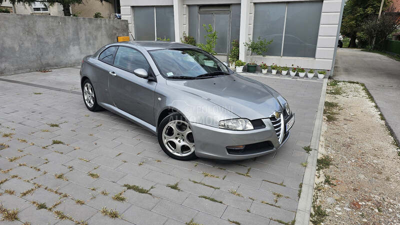 Alfa Romeo GT 1.9 jtd