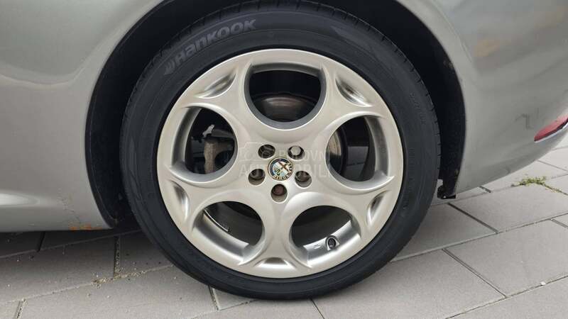 Alfa Romeo GT 1.9 jtd