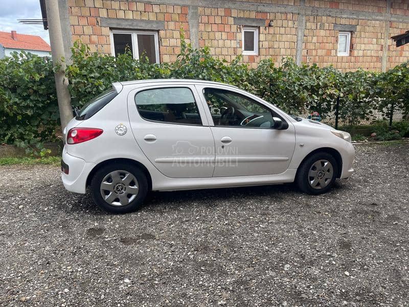Peugeot 206 plus 1.4