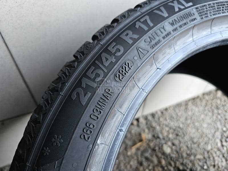 Semperit 215/45 R17 Zimska