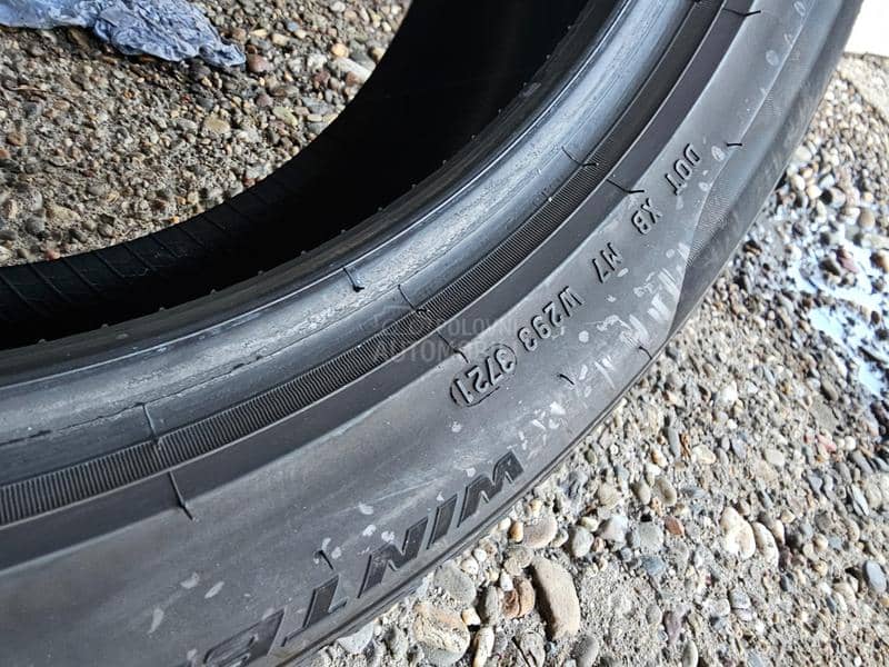 Pirelli 215/50 R18 Zimska