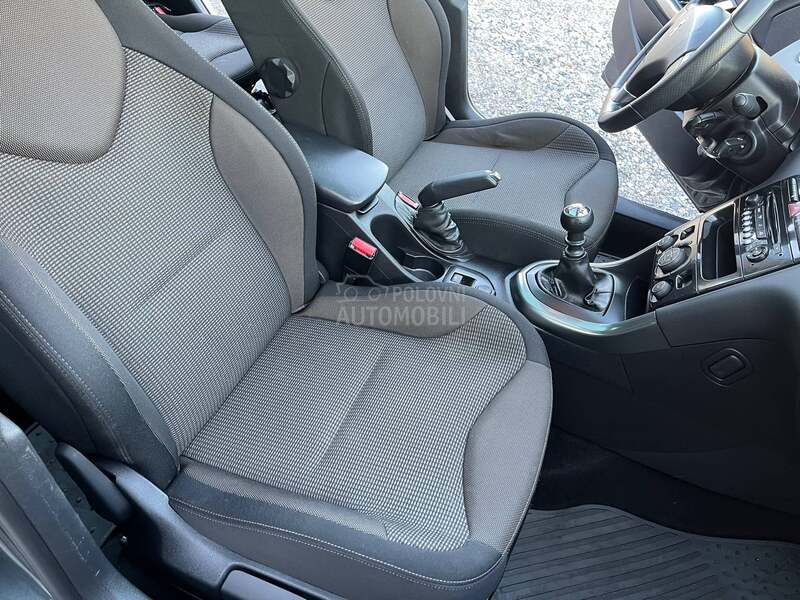 Peugeot 308 1.6 eHDI FUL 0PREMA