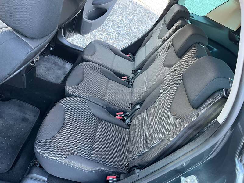 Peugeot 308 1.6 eHDI FUL 0PREMA
