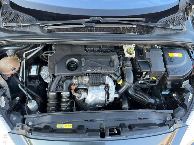 Peugeot 308 1.6 eHDI FUL 0PREMA