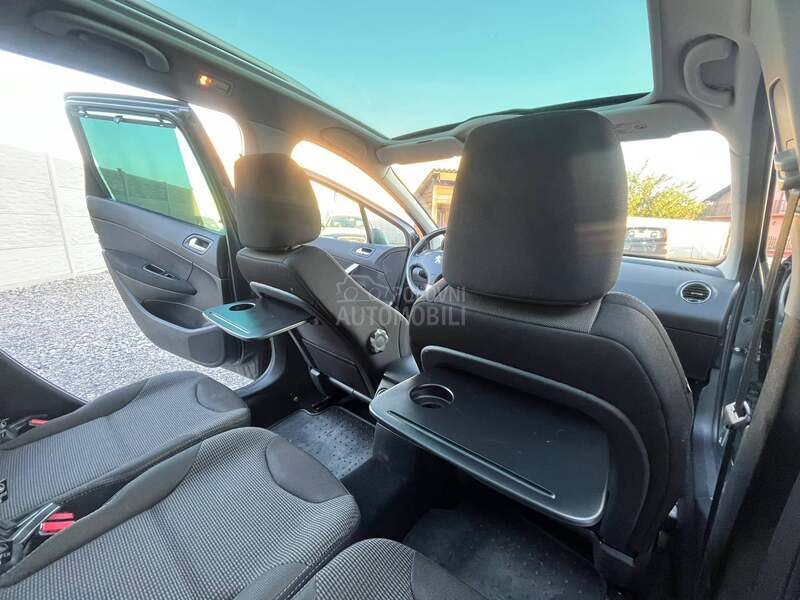Peugeot 308 1.6 eHDI FUL 0PREMA