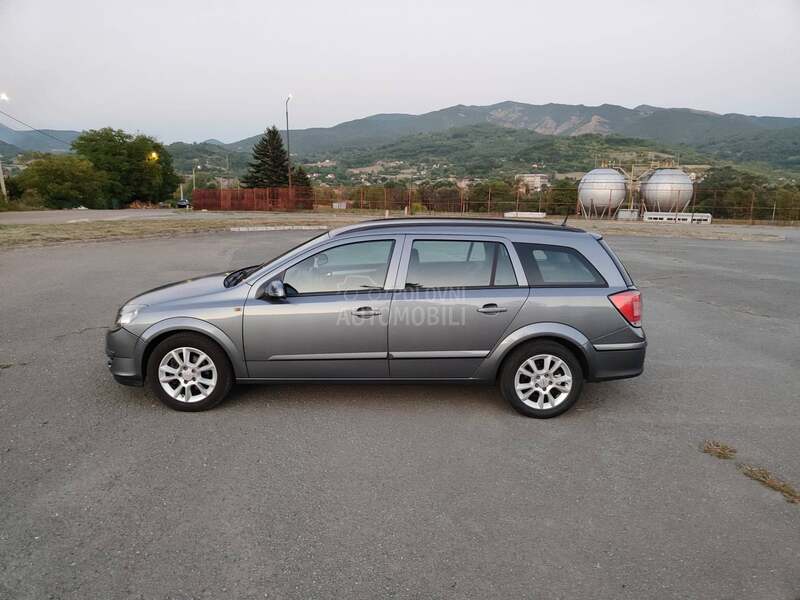 Opel Astra H 