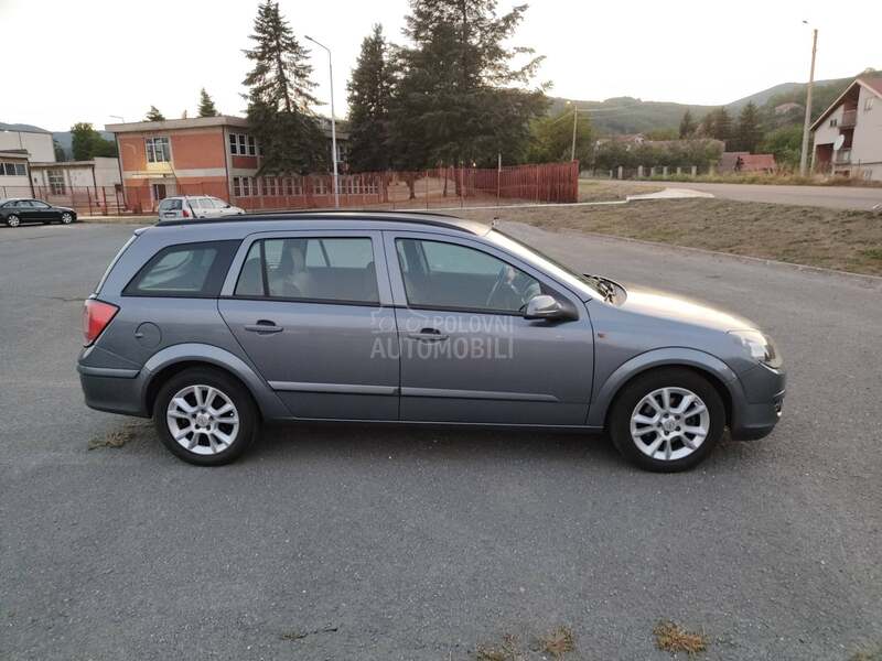 Opel Astra H 