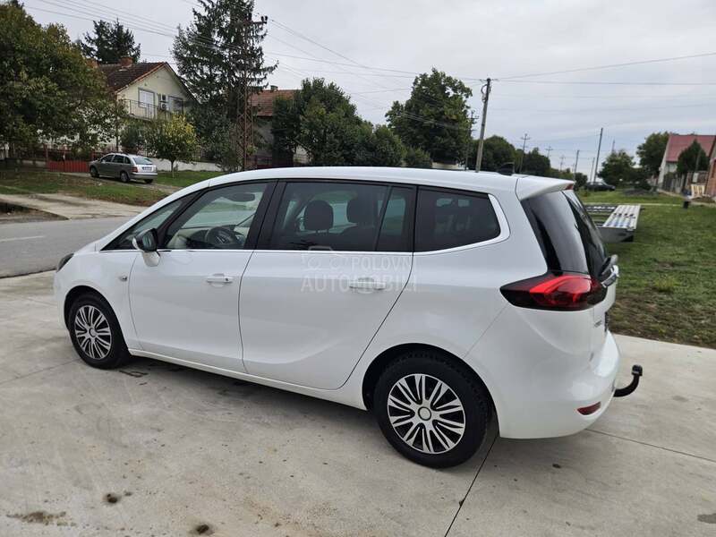 Opel Zafira 1.6 CDTI COSMO PANO