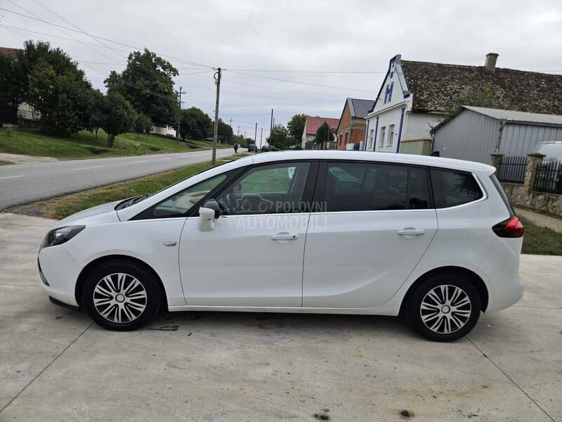 Opel Zafira 1.6 CDTI COSMO PANO