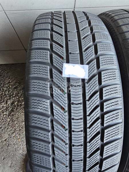 Continental 235/45 R21 Zimska