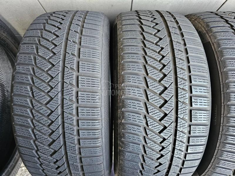 Continental 215/45 R17 Zimska