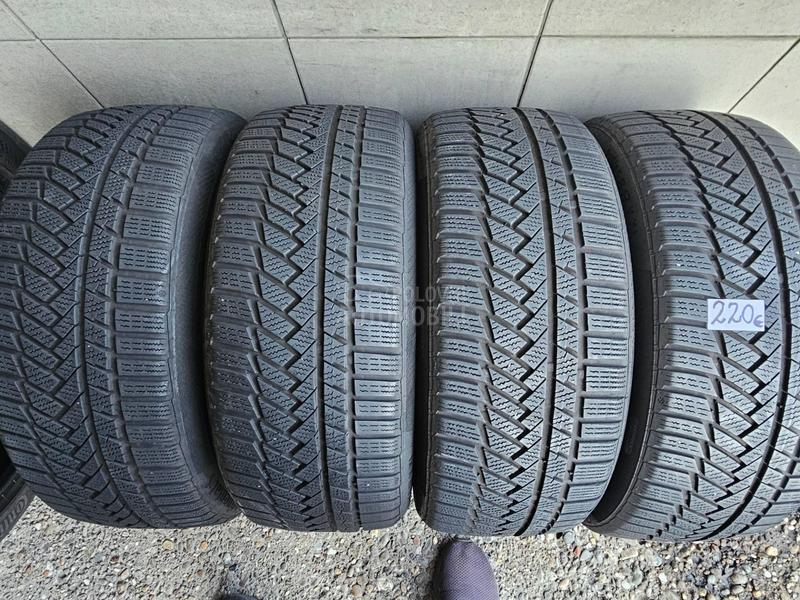 Continental 215/45 R17 Zimska