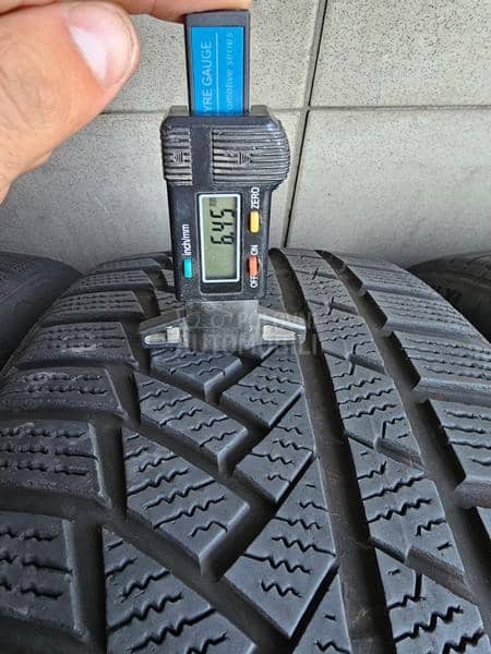 Continental 215/45 R17 Zimska