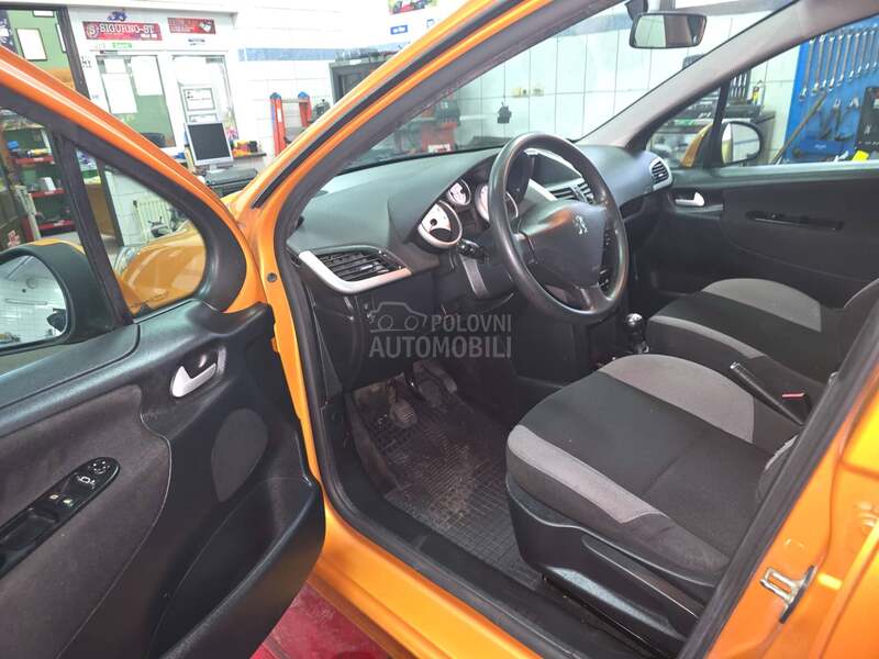 Peugeot 207 1.4 i.
