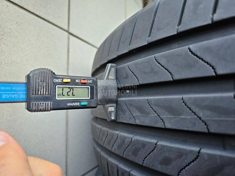 Bridgestone 225/55 R19 Letnja