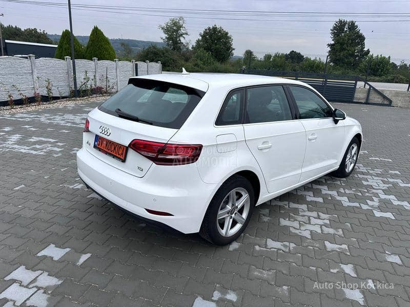 Audi A3 1.6TDI STronic led