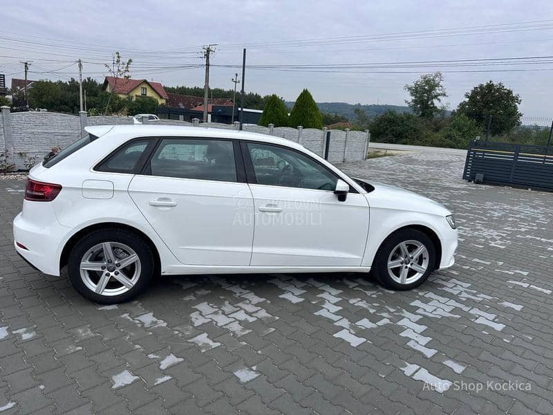 Audi A3 1.6TDI STronic led