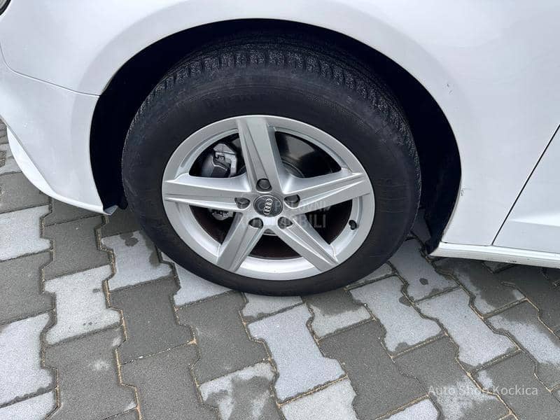 Audi A3 1.6TDI STronic led