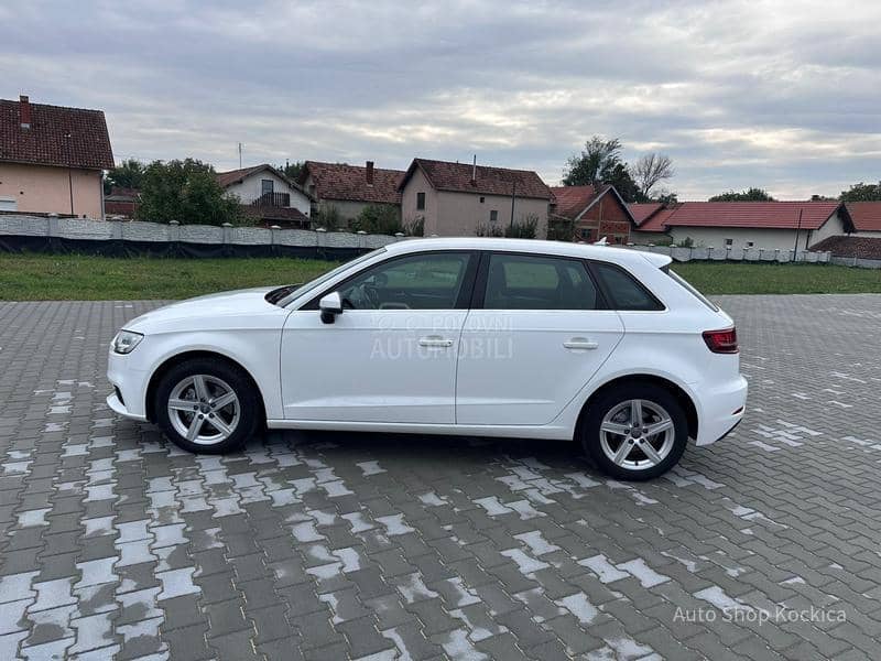 Audi A3 1.6TDI STronic led