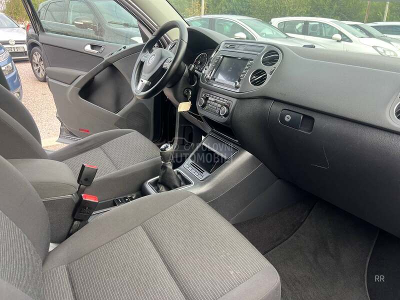 Volkswagen Tiguan 2.0TDI BLACK EDITION