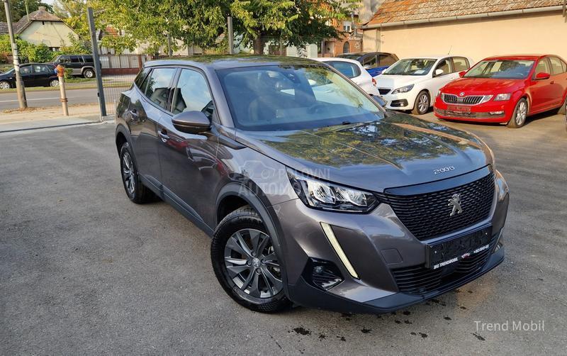 Peugeot 2008 1.2 active 135k