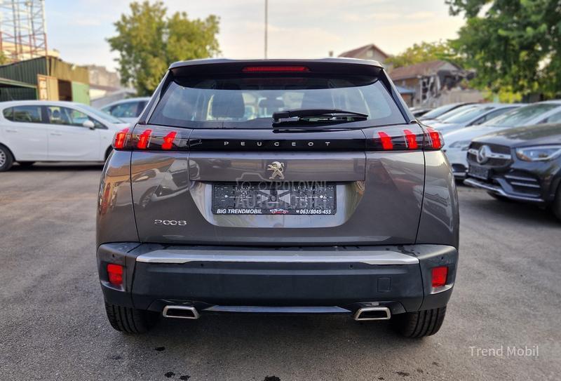 Peugeot 2008 1.2 active 135k