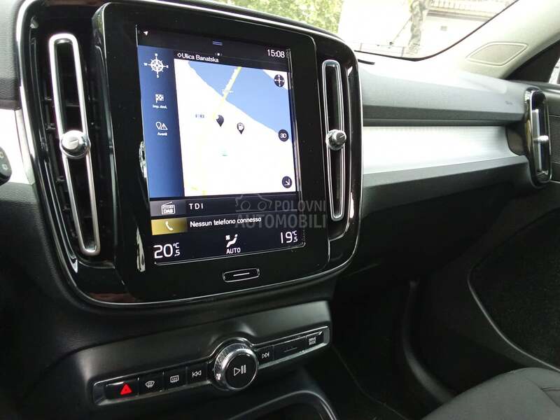 Volvo XC40 2,0D Black edit