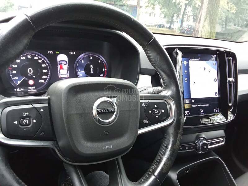 Volvo XC40 2,0D Black edit