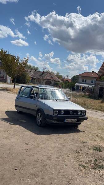 Volkswagen Golf 2 1.8