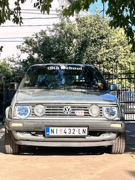 Volkswagen Golf 2 1.8