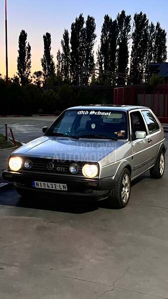 Volkswagen Golf 2 1.8