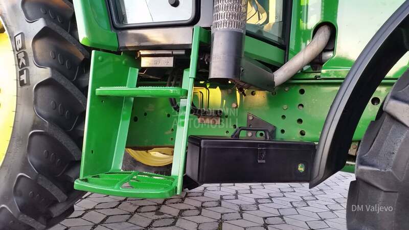 John Deere 6010